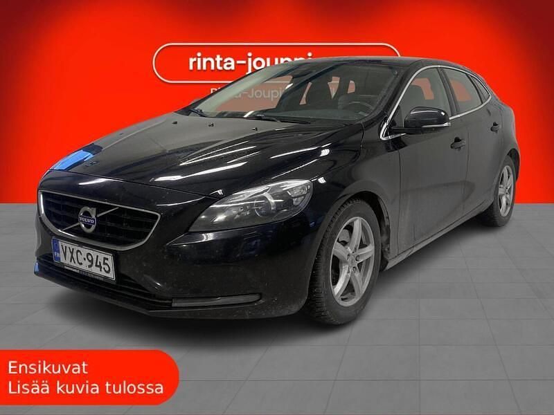 Musta Käytetty 2013 Volvo V40 Momentum Viistoperä | 10 490 € (Perustarjous) - Kuva 1/3