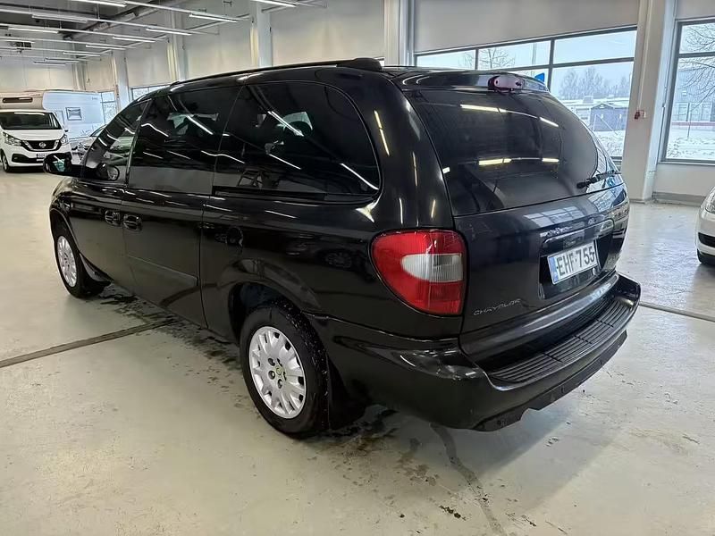 Käytetty Chrysler Voyager Touring 2006 Tila-auto