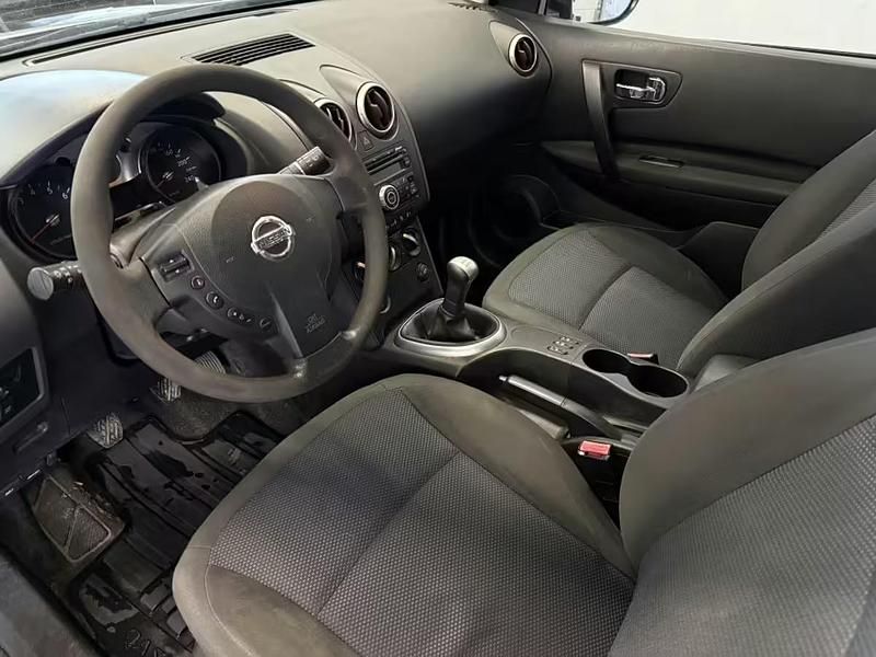 Käytetty Nissan Qashqai Visia 114 HP (83 kW) 2008 Katumaasturi
