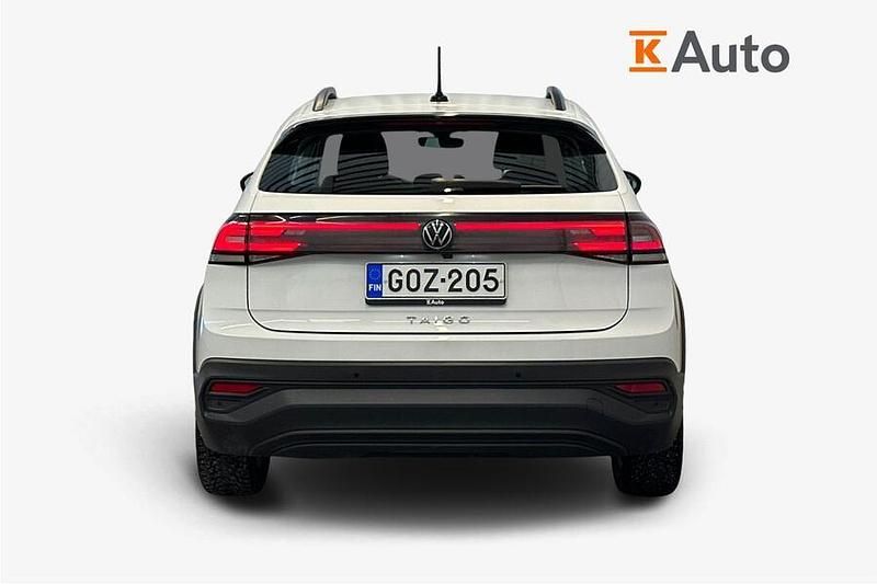 Käytetty VW Taigo Business 110 HP (80 kW) 2022 Valkoinen Katumaasturi