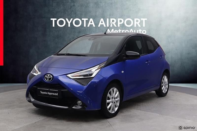Met. sininen Käytetty 2020 Toyota Aygo X-clusiv Viistoperä | 11 390 € (Perustarjous) - Kuva 1/4