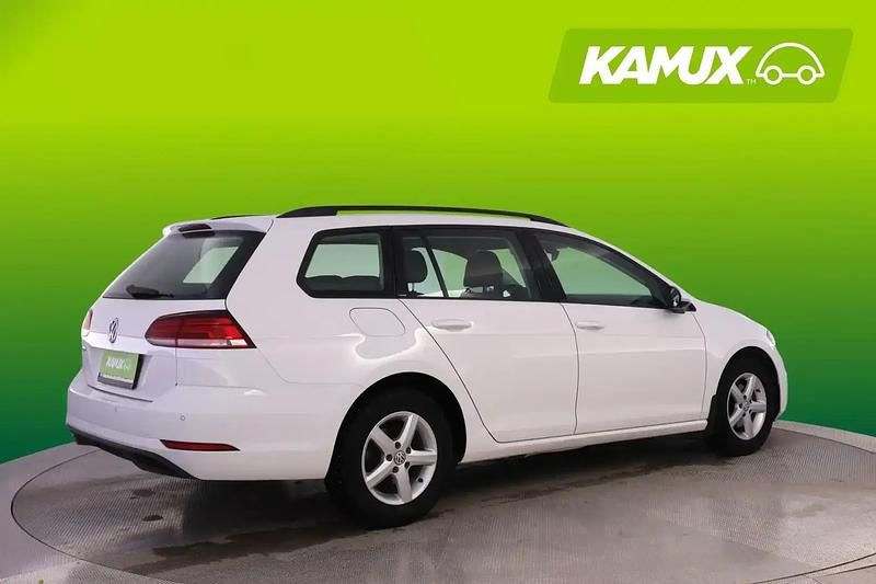 Käytetty VW Golf VII Trendline 110 HP (80 kW) 2018 Valkoinen Farmari