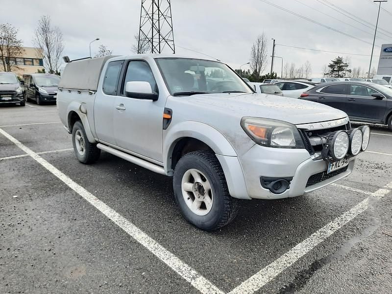 Harmaa Käytetty 2011 Ford Ranger XLT Nouto | 11 880 € (Hyvä tarjous) - Kuva 1/4