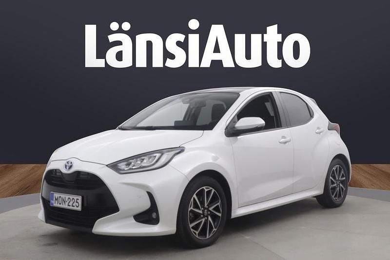 Käytetty 2022 Toyota Yaris Hybrid Plus Viistoperä | 20 390 € (Hyvä tarjous) - Kuva 1/1