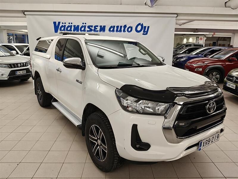 Valkoinen Käytetty 2022 Toyota HiLux Active Nouto | 42 900 € (Hyvä tarjous) - Kuva 1/4