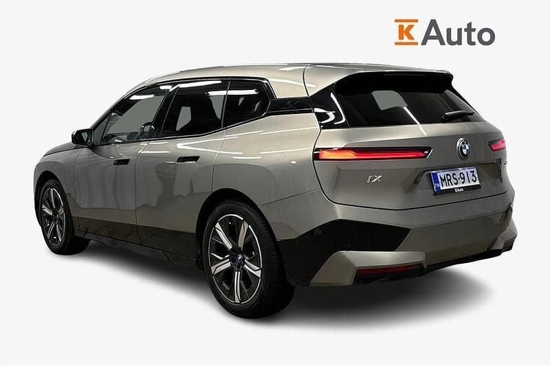 Käytetty BMW iX Comfort Edition 385 kW (524 HP) 2022 Harmaa Katumaasturi