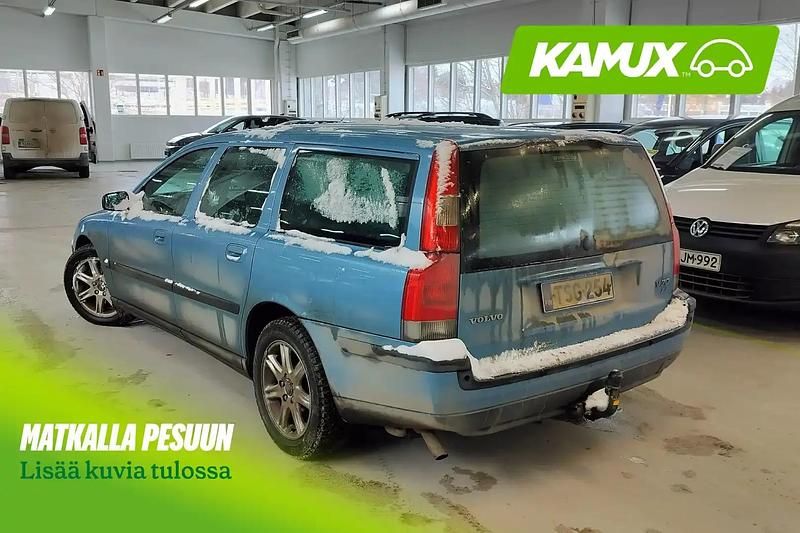 Käytetty Volvo V70 Business Edition 140 HP (102 kW) 2004 Sininen Farmari