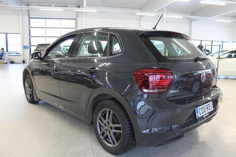 Käytetty VW Polo Style 95 HP (69 kW) 2020 Harmaa Viistoperä