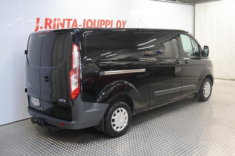 Käytetty Ford Transit Custom Trend 170 HP (125 kW) 2017 Musta Van