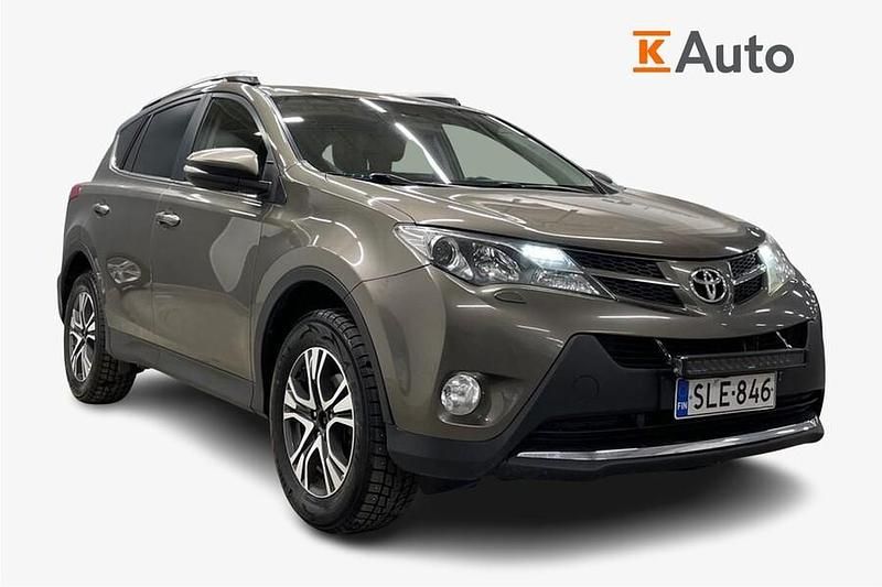 Käytetty 2014 Toyota RAV4 Active Katumaasturi | 12 990 € (Kallis) - Kuva 1/3