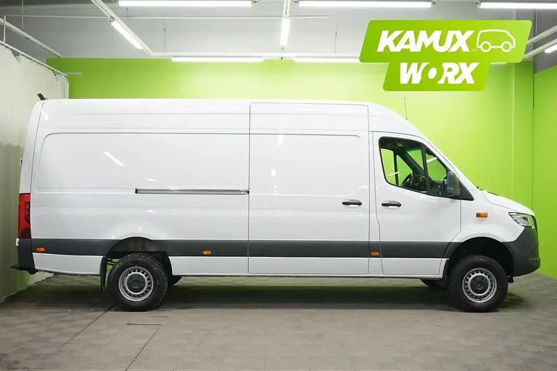 Käytetty Mercedes Sprinter 190 HP (139 kW) 2024 Valkoinen Van