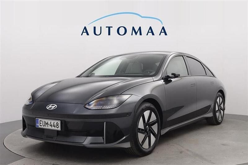 Harmaa Käytetty 2023 Hyundai Ioniq 6 Ultimate Sedan | 36 800 € (Hyvä tarjous) - Kuva 1/3