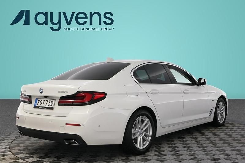 Käytetty BMW 530e 292 HP (214 kW) 2022 Valkoinen Sedan