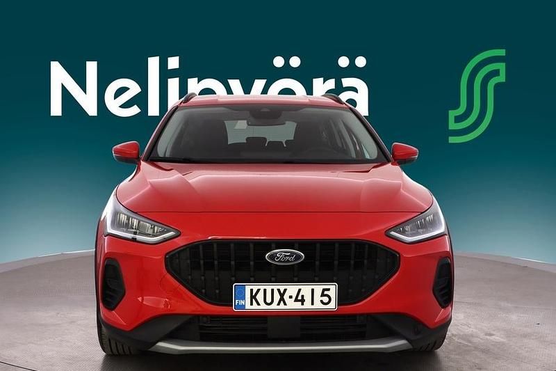 Käytetty Ford Focus Active 158 HP (116 kW) 2023 Punainen Farmari