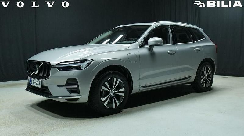 Harmaa Käytetty 2024 Volvo XC60 Plus Katumaasturi | 50 900 € (Kallis) - Kuva 1/3