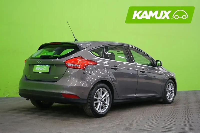 Käytetty Ford Focus Titanium 125 HP (91 kW) 2016 Sedan