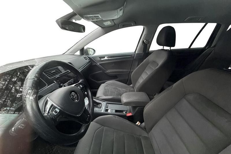 Käytetty VW Golf VII Highline 116 HP (85 kW) 2018 Farmari