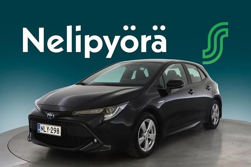 Käytetty Toyota Corolla Active 122 HP (89 kW) 2020 Musta Viistoperä