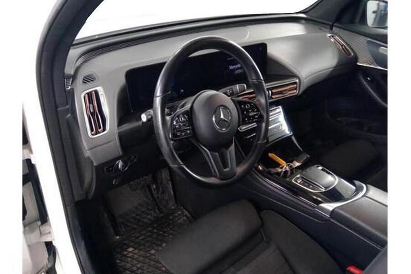 Käytetty Mercedes EQC400 Business 300 kW (408 HP) 2021 Katumaasturi