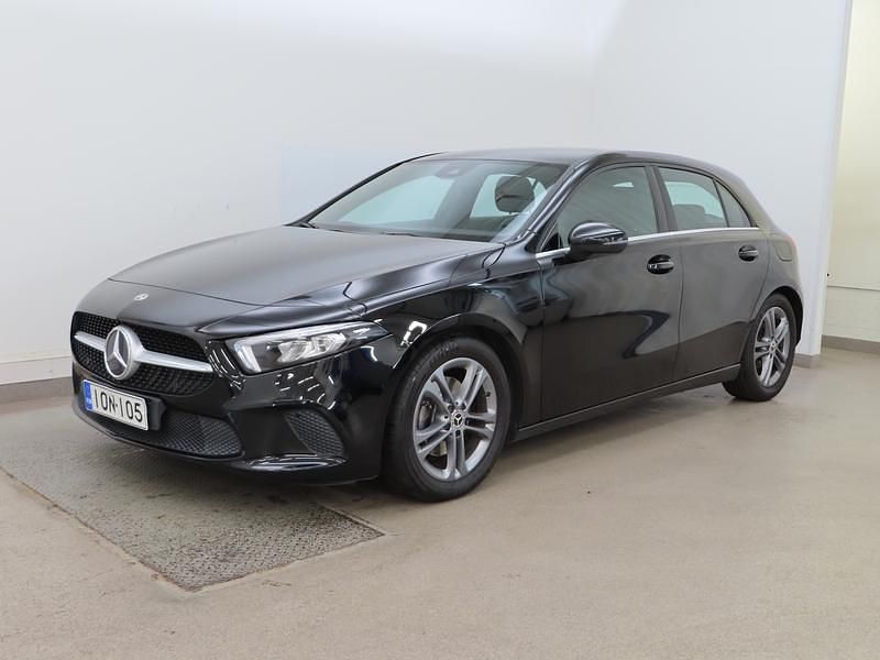 Musta Käytetty 2018 Mercedes A200 Style Viistoperä | 24 900 € (Kallis) - Kuva 1/3