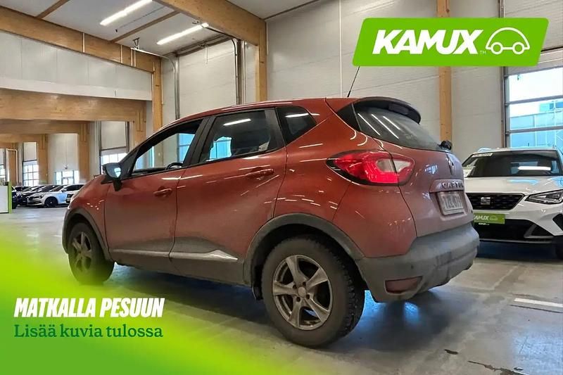 Käytetty Renault Captur 120 HP (88 kW) 2015 Oranssi Katumaasturi