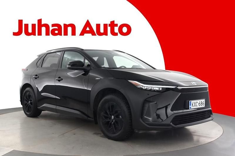 Käytetty Toyota bZ4X Edition 160 kW (218 HP) 2025 Musta Katumaasturi
