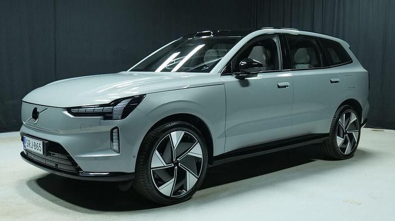 Käytetty 2025 Volvo EX90 Performance Katumaasturi | 94 800 € (Hieman kallis) - Kuva 1/3
