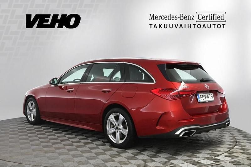 Käytetty Mercedes C300e Business 204 HP (150 kW) 2022 Punainen Farmari