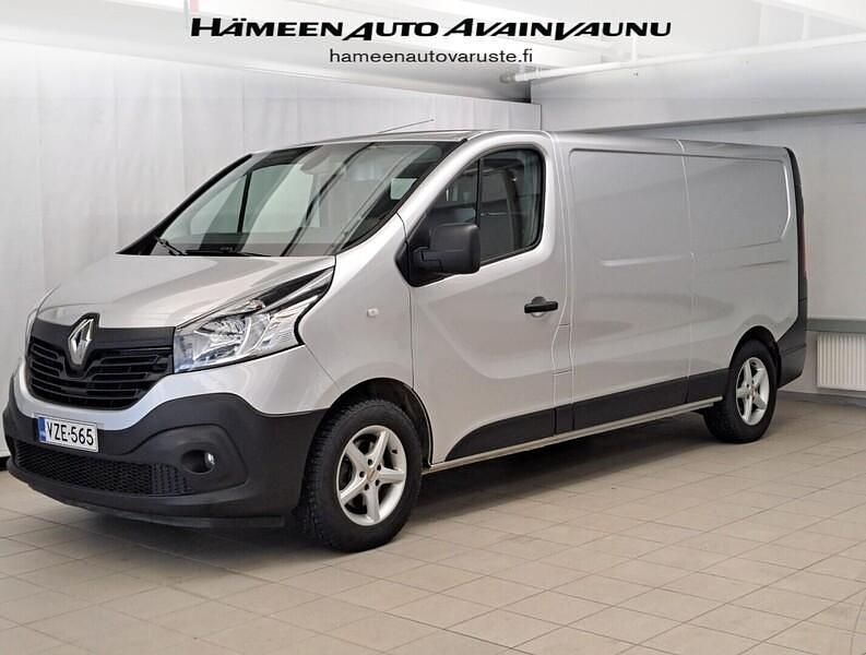 Käytetty Renault Trafic 125 HP (91 kW) 2017 Harmaa Tila-auto