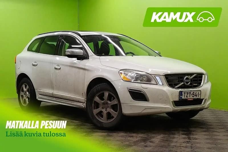 Valkoinen Käytetty 2012 Volvo XC60 R-Design Katumaasturi | 18 890 € - Kuva 1/4