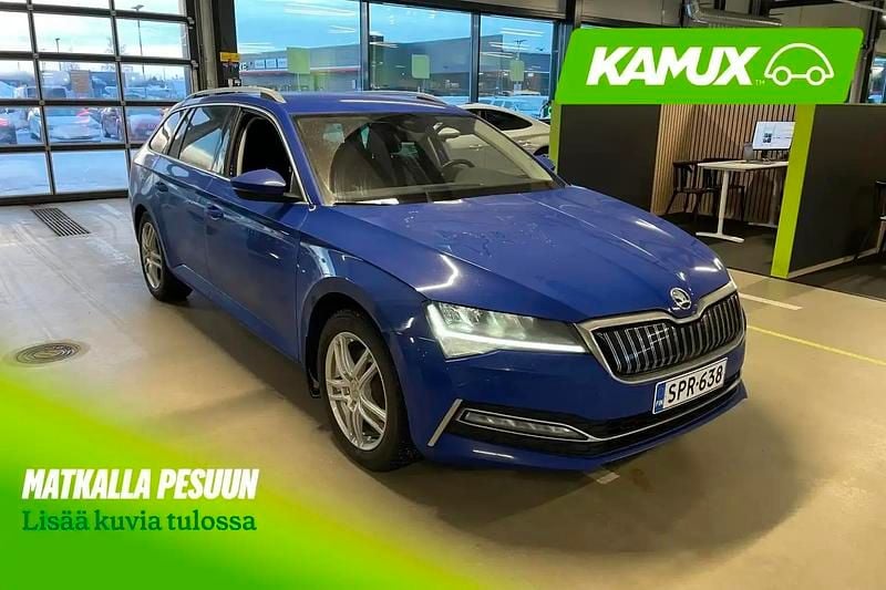 Käytetty Skoda Superb Ambition 156 HP (114 kW) 2024 Sininen Farmari