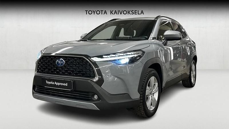 Käytetty Toyota Corolla Cross Edition 197 HP (144 kW) 2023 Harmaa Katumaasturi