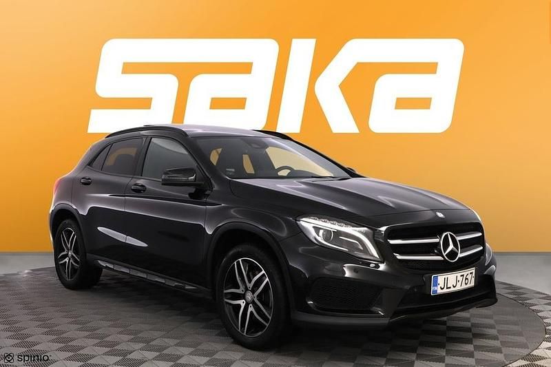 Käytetty 2016 Mercedes GLA250 Business Katumaasturi | 24 900 € (Perustarjous) - Kuva 1/3