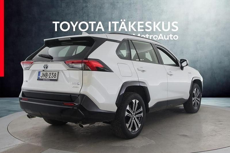 Käytetty Toyota RAV4 Hybrid Active 306 HP (225 kW) 2023 Valkoinen Katumaasturi