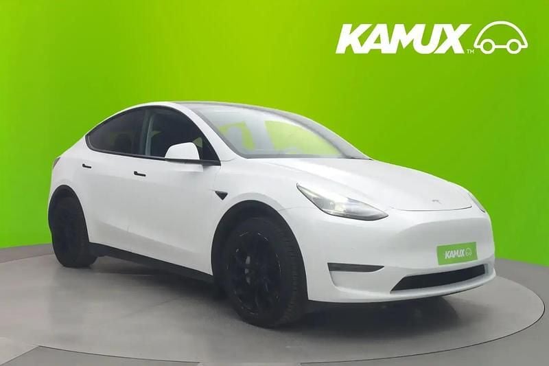 Valkoinen Käytetty 2021 Tesla Model Y Katumaasturi | 27 970 € (Perustarjous) - Kuva 1/4