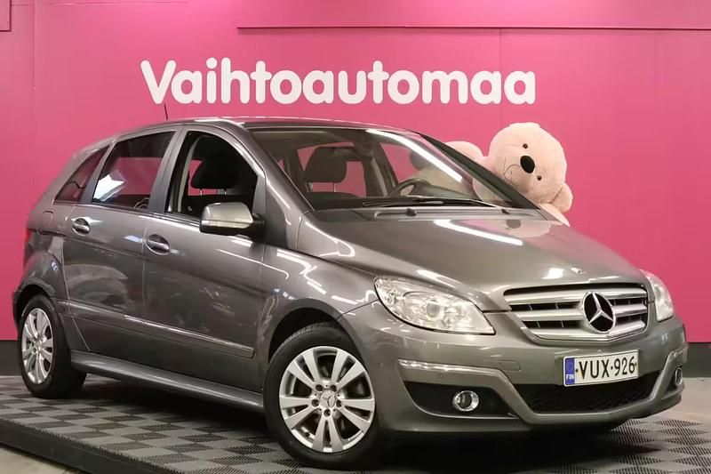Käytetty 2010 Mercedes B180 Business Tila-auto | 4 900 € (Perustarjous) - Kuva 1/4