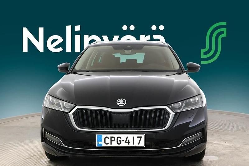 Käytetty Skoda Octavia Style 204 HP (150 kW) 2021 Musta Farmari
