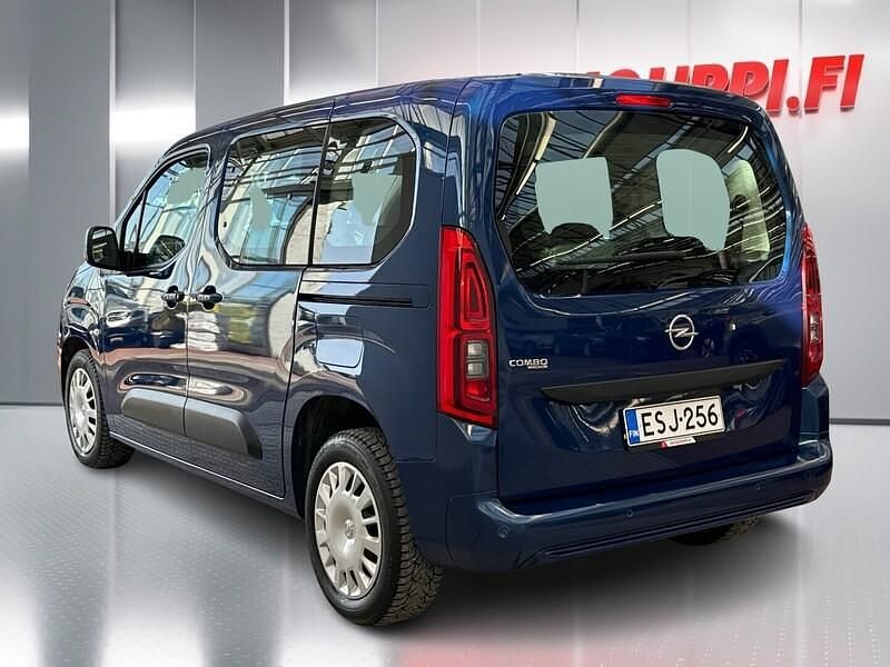 Käytetty Opel Combo Life Comfort 110 HP (80 kW) 2020 Tila-auto