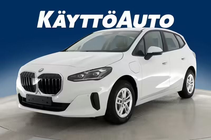 300 Käytetty 2023 BMW 225 Active Tourer Comfort Edition Tila-auto | 39 900 € - Kuva 1/4