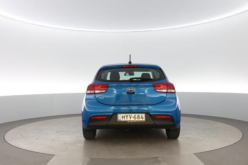 Käytetty Kia Rio LX 84 HP (61 kW) 2021 Viistoperä