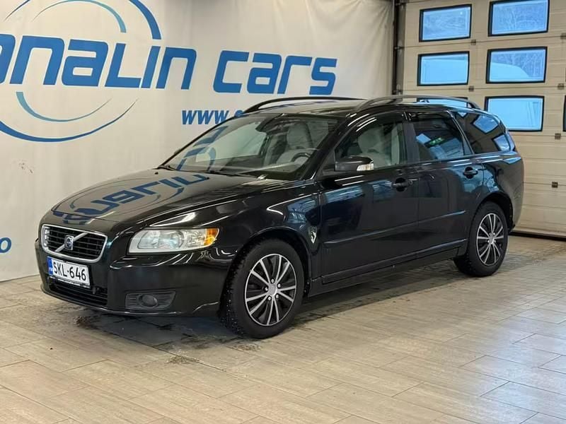 Käytetty Volvo V50 136 HP (100 kW) 2007 Farmari