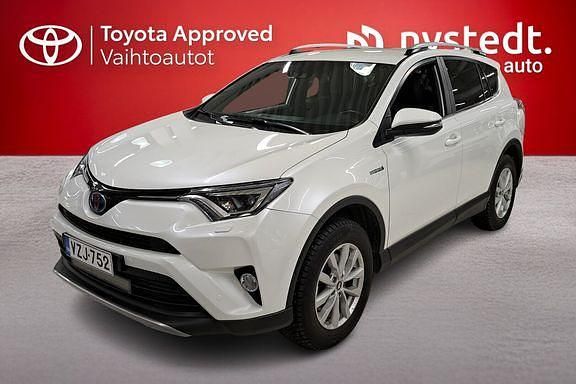Valkoinen Käytetty 2017 Toyota RAV4 Style Katumaasturi | 26 490 € (Hyvä tarjous) - Kuva 1/3