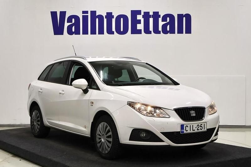 Käytetty Seat Ibiza ST Copa 105 HP (77 kW) 2012 Valkoinen Farmari
