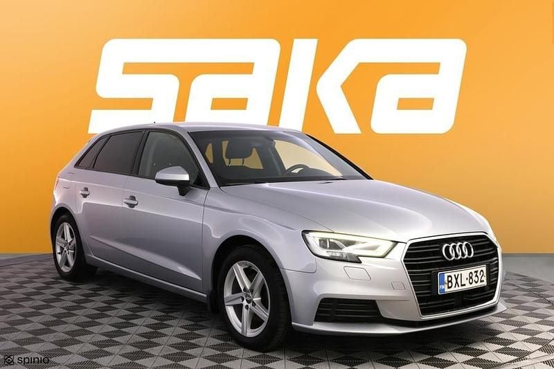 Käytetty Audi A3 Sportback g-tron Business 131 HP (96 kW) 2019 Viistoperä