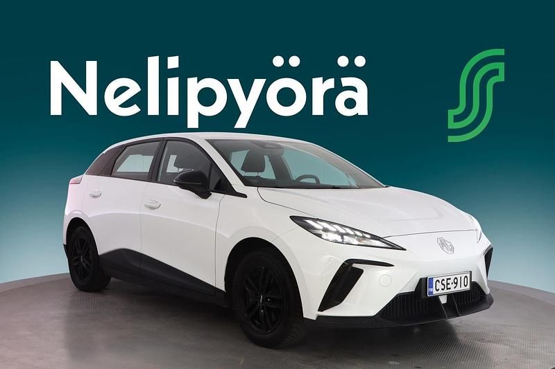 Käytetty MG MG4 EV 125 kW (170 HP) 2022 Valkoinen Viistoperä