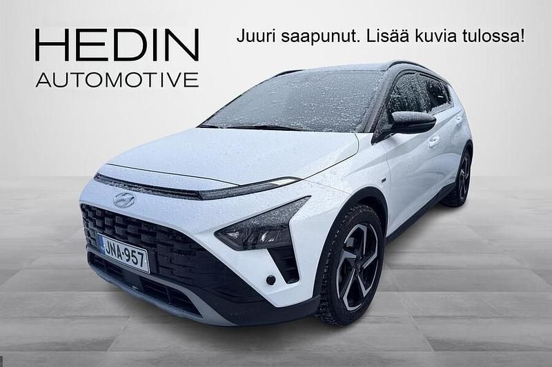 Käytetty Hyundai Bayon 120 HP (88 kW) 2023 Valkoinen Katumaasturi