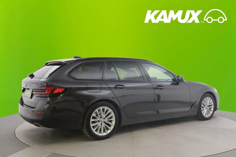 Käytetty BMW 530e 184 HP (135 kW) 2021 Musta Farmari