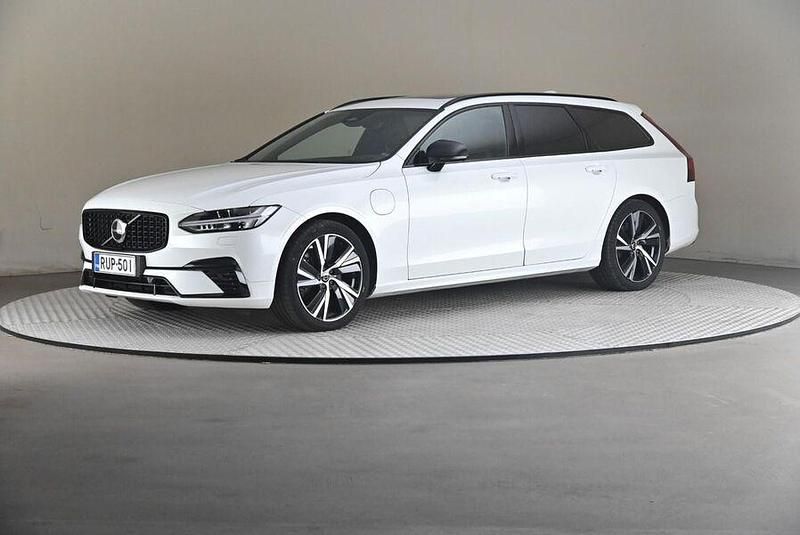 Käytetty 2022 Volvo V90 Business Edition Farmari | 35 900 € (Kallis) - Kuva 1/4