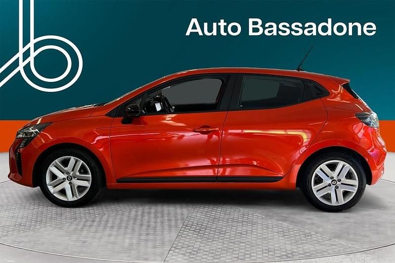 Käytetty Renault Clio V Evolution 91 HP (66 kW) 2024 Viistoperä