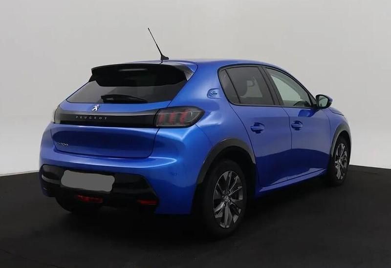 Käytetty Peugeot e-208 Allure 100 kW (136 HP) 2021 Viistoperä
